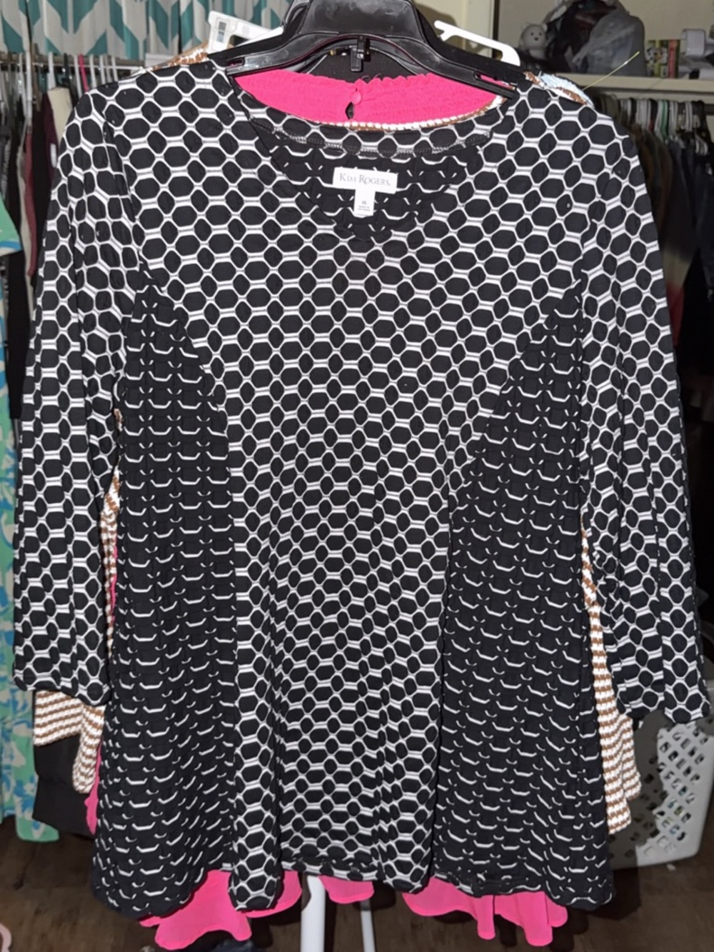 Kim Rogers Black & White Geometric Knit Top